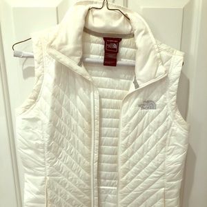 North face white vest